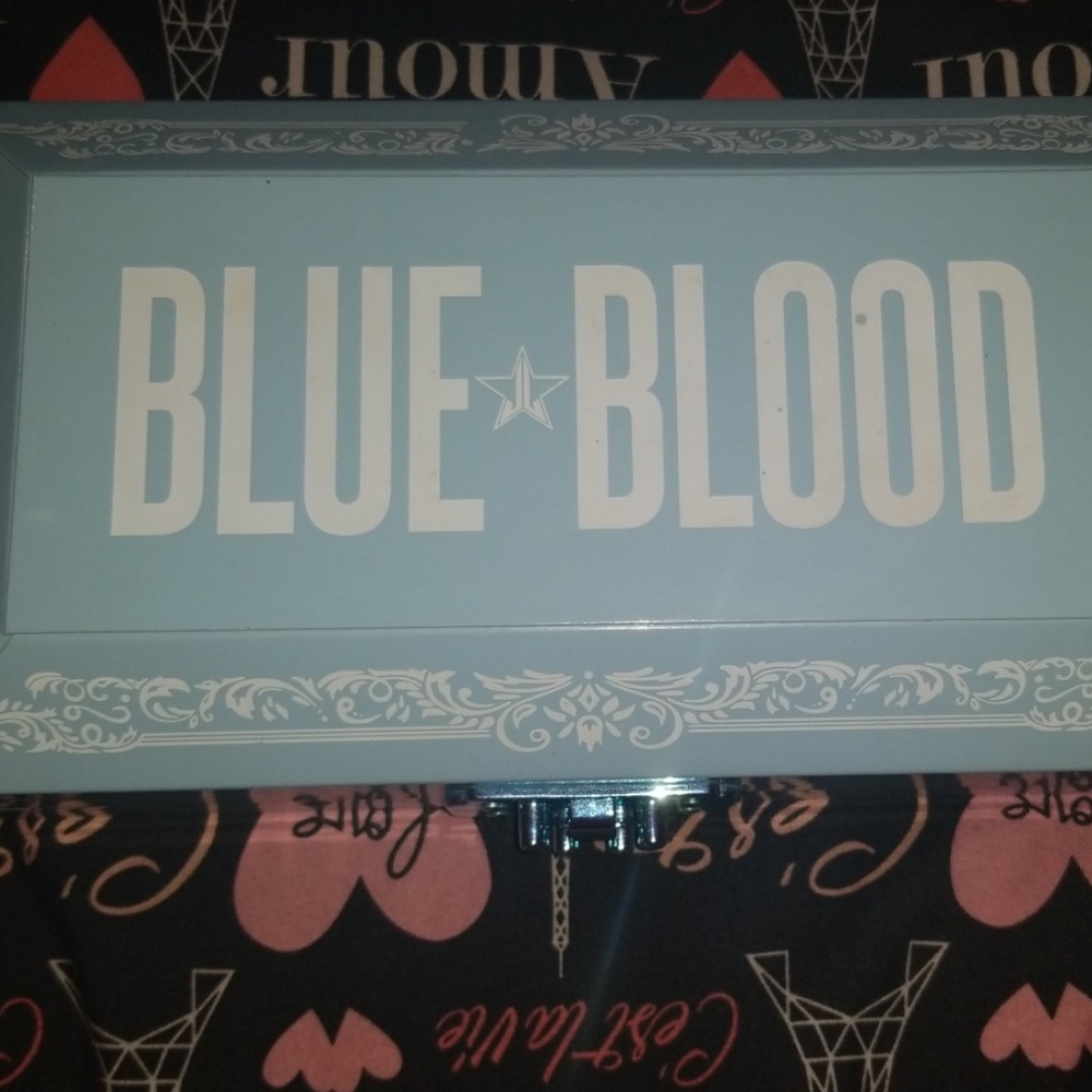 Jeffree Star Blue Blood Palette